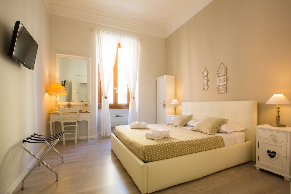 undefined B&B Vatican's Keys