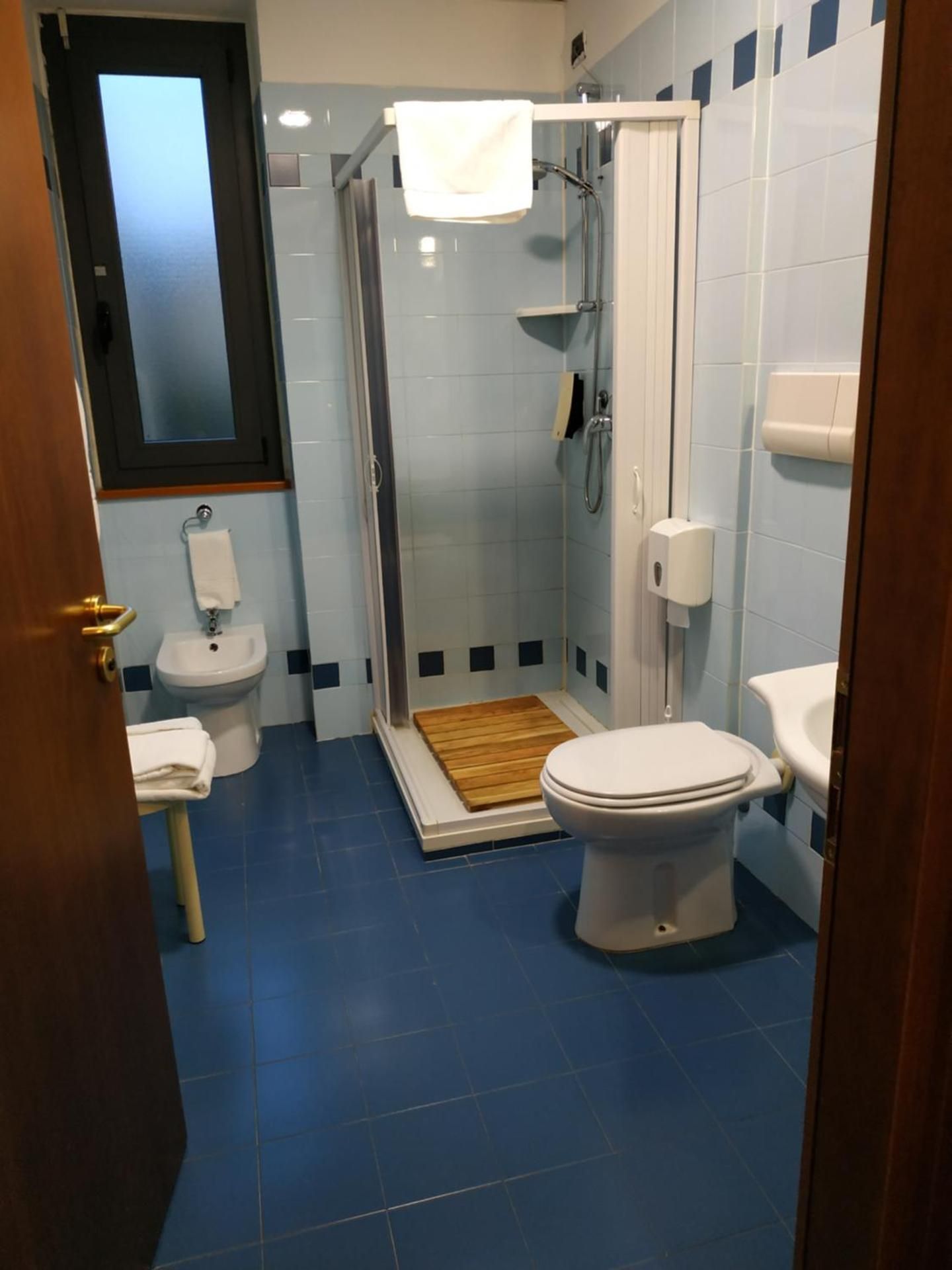 Hotel Aurora Classic Triple Room 3