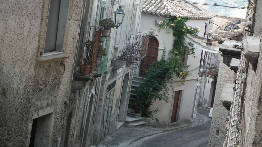 Casa Ferrari Standard Room, Ensuite 5