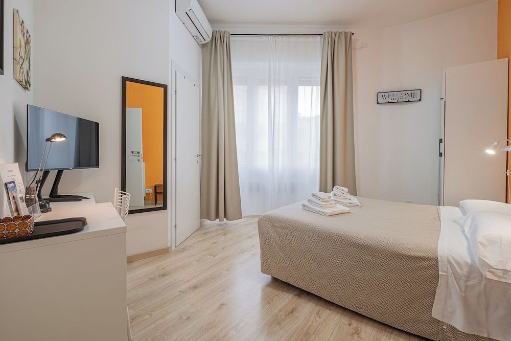 Damiani & Sister Guest House Double Room