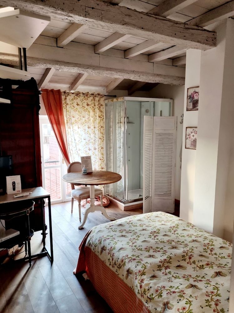 Le Stanze del Cardinale Panoramic Double Room, City View (Quarto PIano - Forth Floor) 8