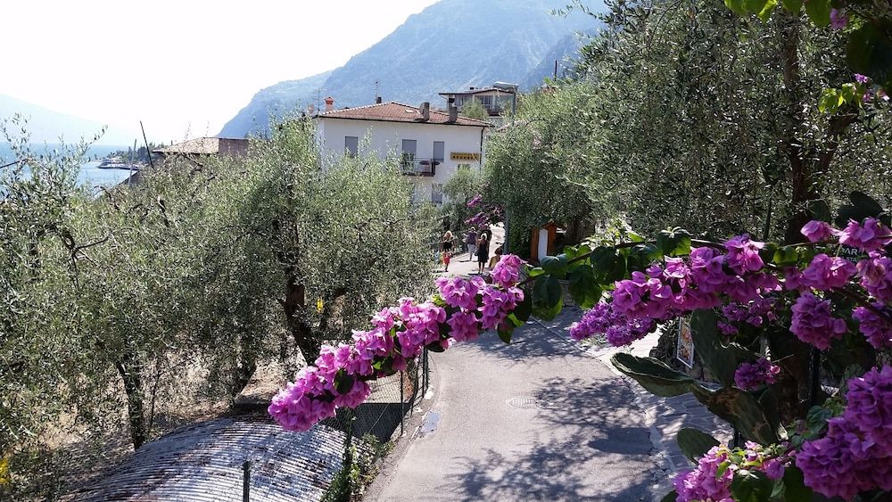 Hotel Augusta Garni Standard Double or Twin Room, Balcony, Lake View 6