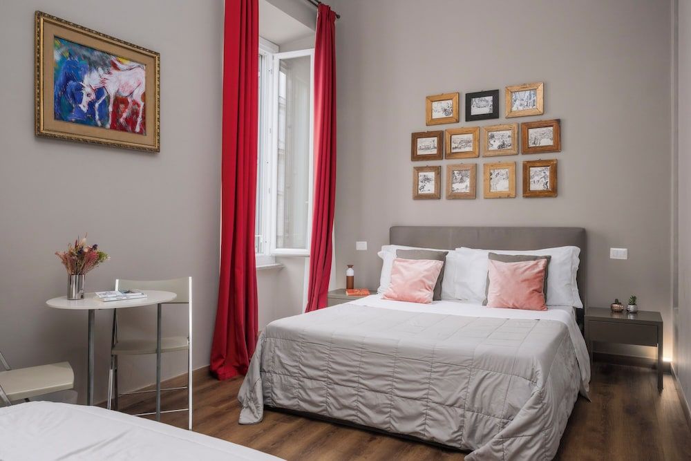 undefined The Roman Empire Guesthouse