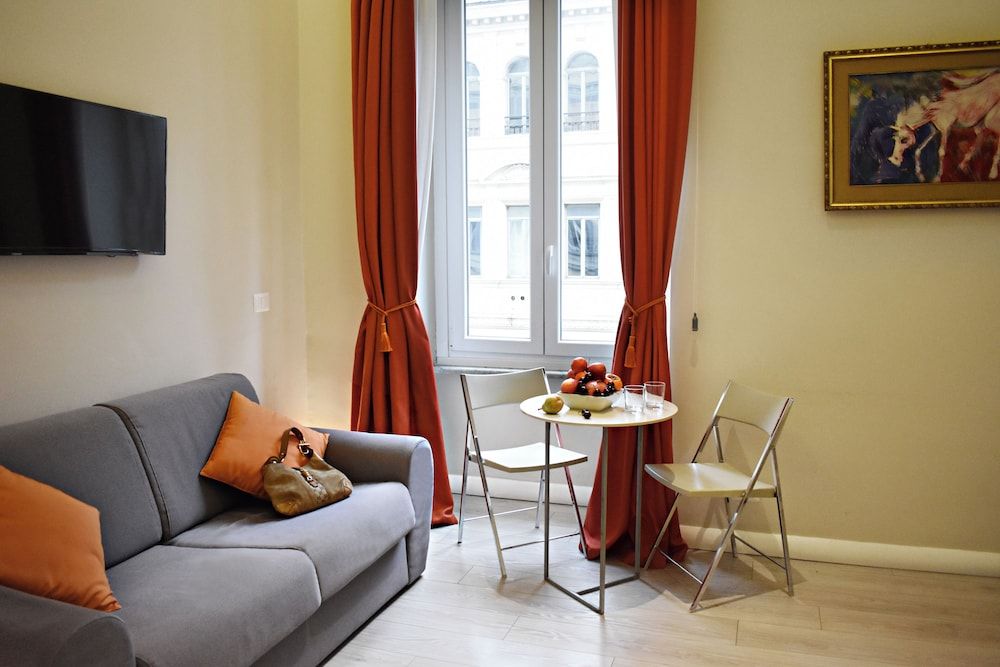 The Roman Empire Guesthouse Deluxe Room 9