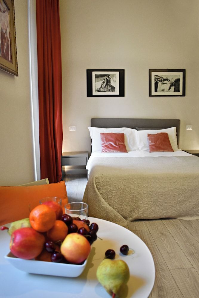 The Roman Empire Guesthouse Deluxe Room