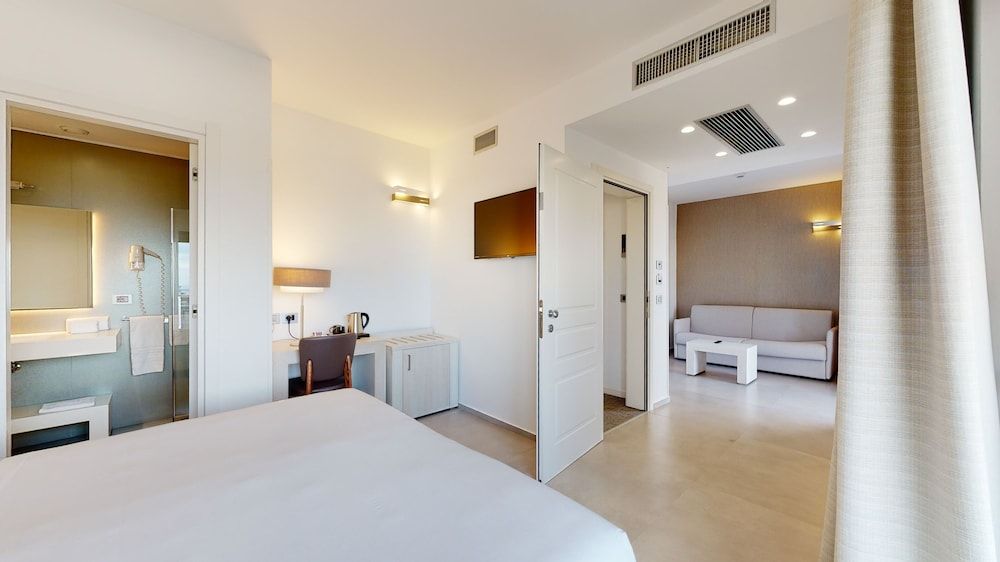 Hotel Monte Sarago Junior Suite, Terrace, City View 4