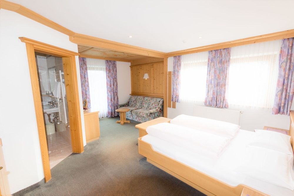 Double Room, Mountain View