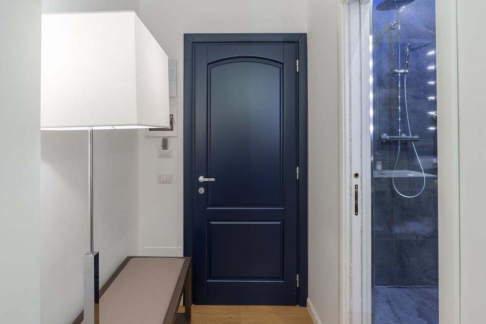 Les Diamants Spanish Steps Suite Superior Triple Room, City View 12