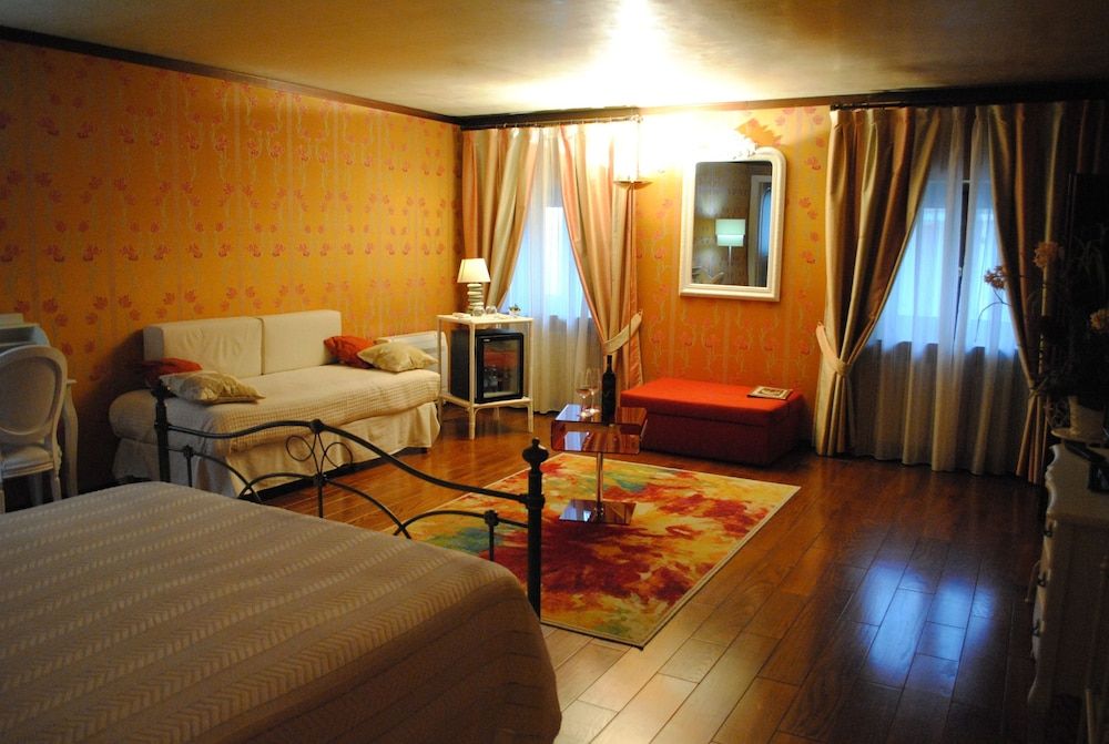 Deluxe Quadruple Room
