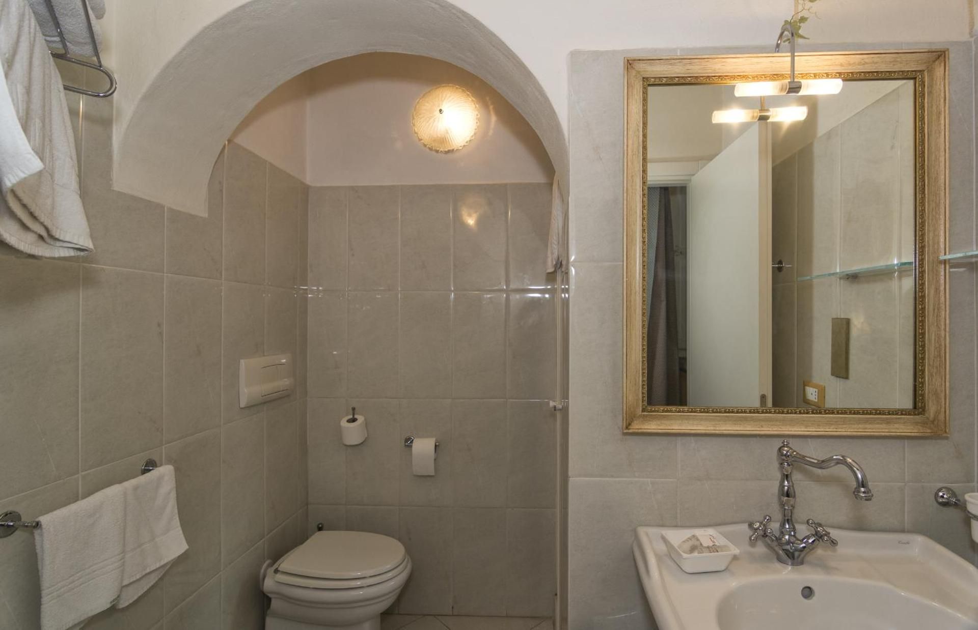 Comfort Triple Room