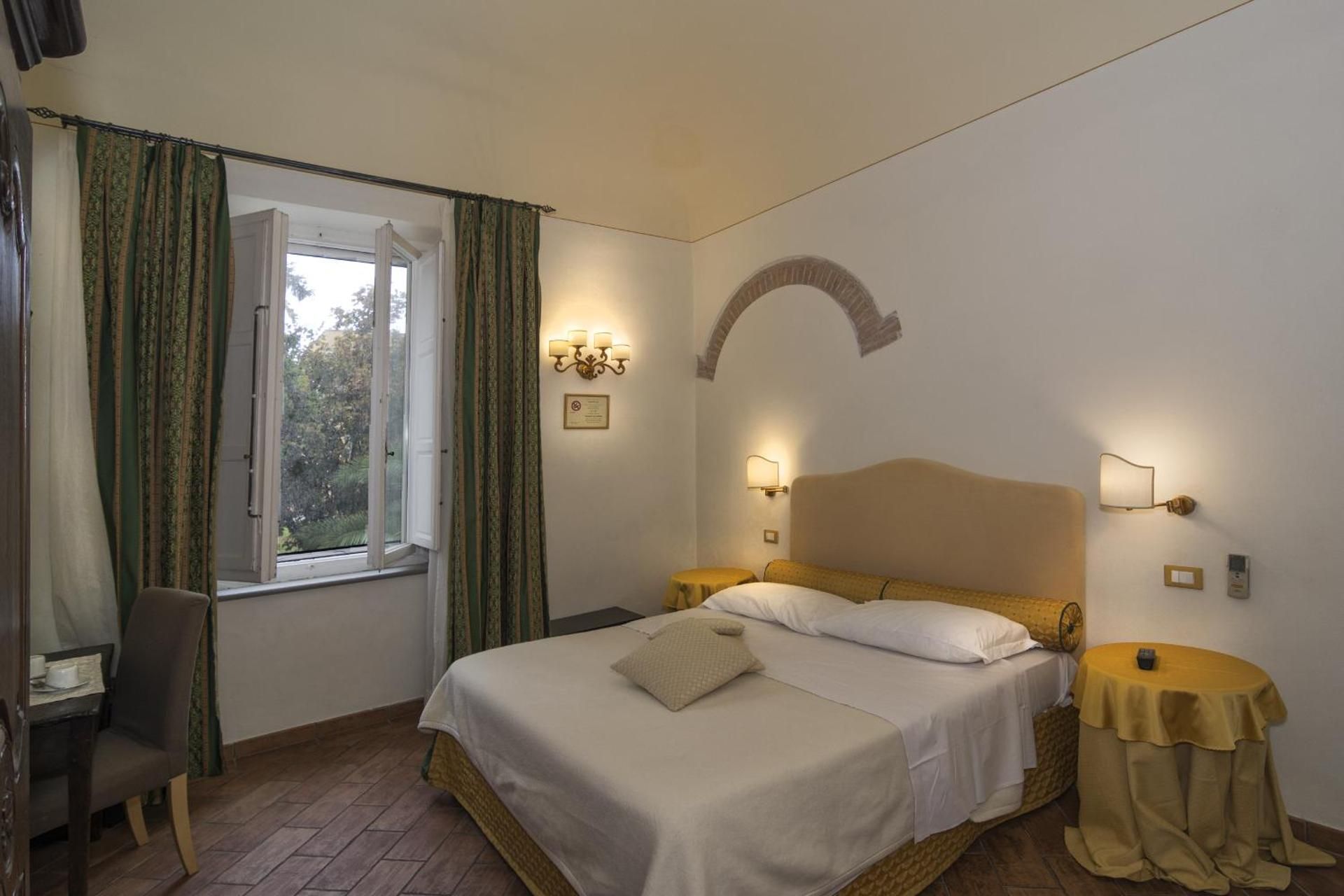 Triple Room with Garden View