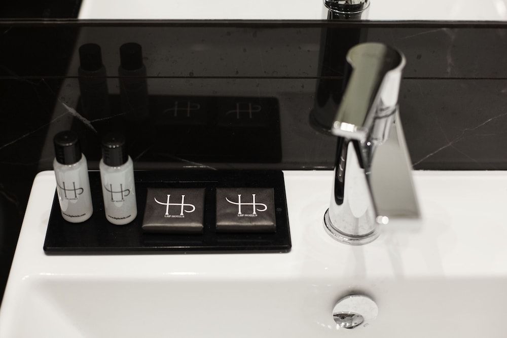 LHP Suite Napoli - Parco Margherita Classic Double Room 6