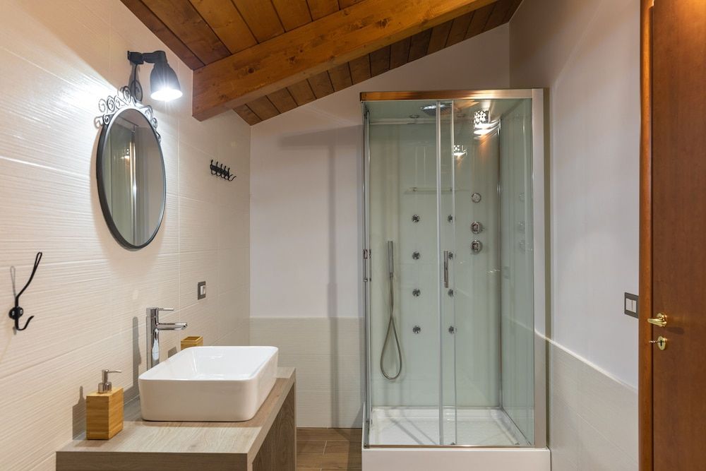 B&B La Mortella Exclusive Triple Room, 1 Bedroom, Ensuite, Pool View 7