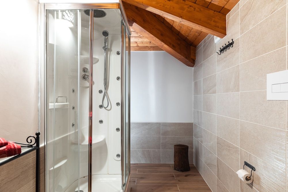 B&B La Mortella Family Quadruple Room, 2 Bedrooms, Ensuite, Courtyard View 6