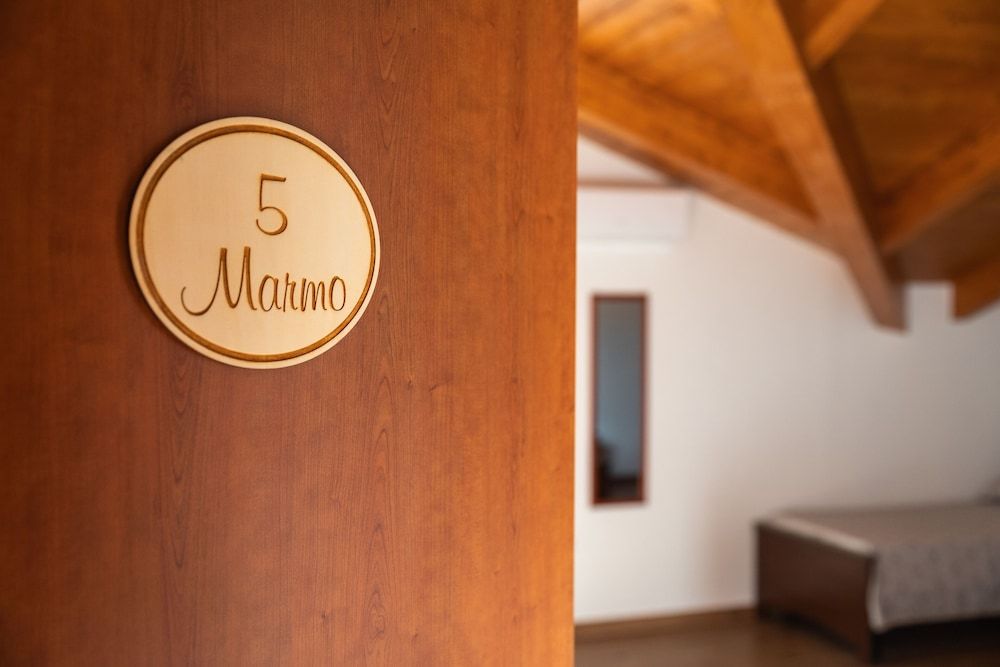 B&B La Mortella Exclusive Triple Room, 1 Bedroom, Ensuite, Pool View 6