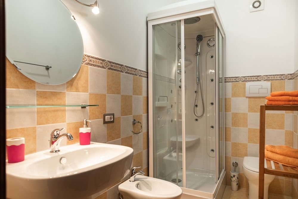 B&B La Mortella Classic Quadruple Room, 1 Bedroom, Ensuite 6