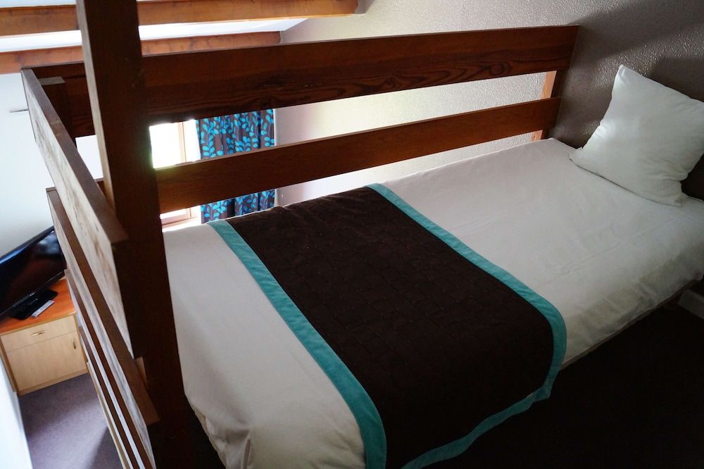 Kyriad Montpellier Aéroport - Parc Expo Standard Room, Multiple Beds 2