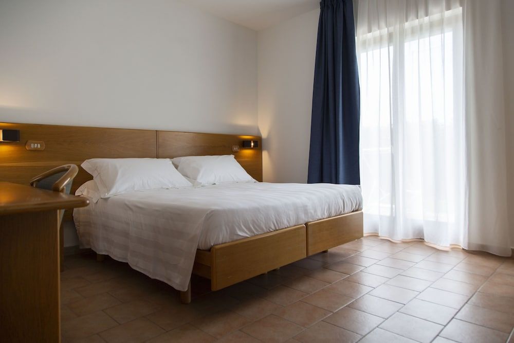 Double or Twin Room, Garden View