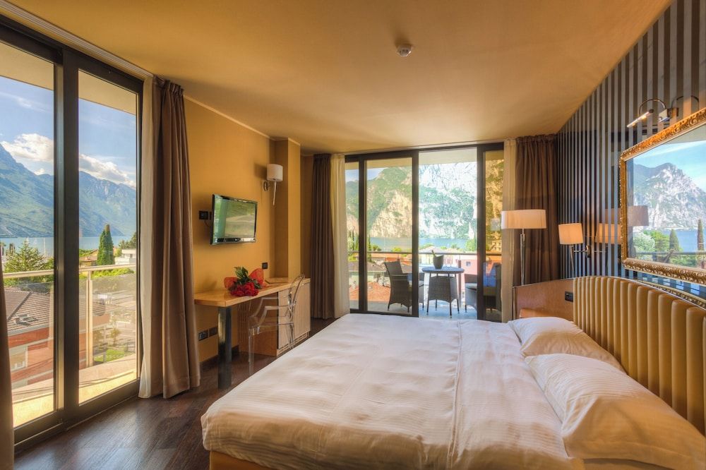 Junior Suite con Vista Lago con Balcone
