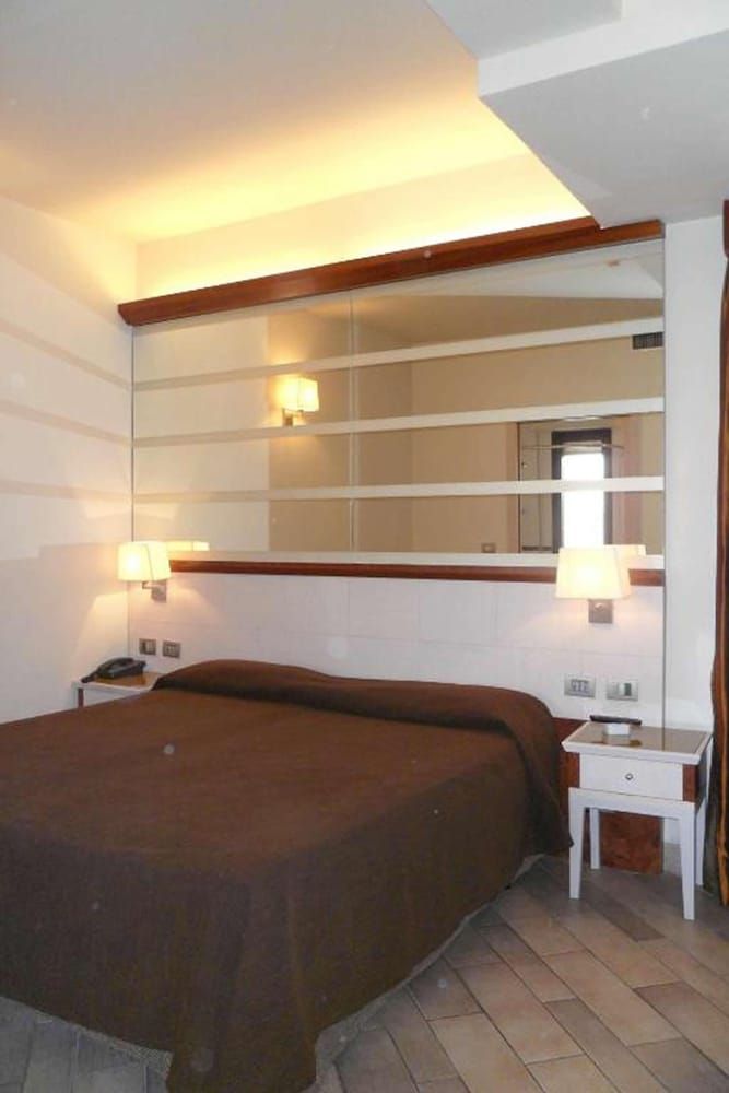 Hotel Eden Double Room, Sea View 4