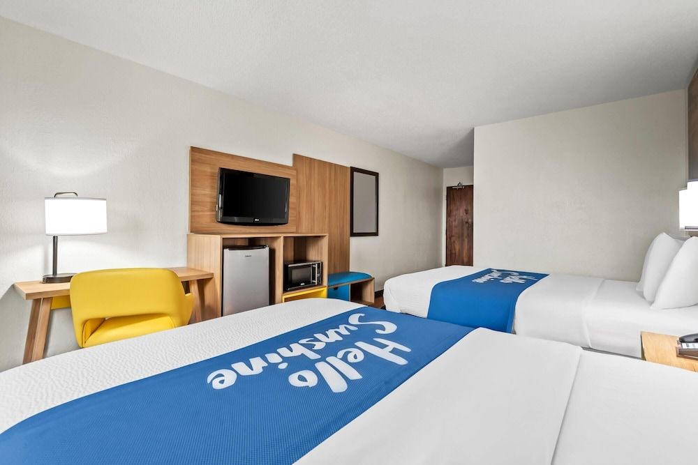 Standard Room, 2 Queen Beds, Non Smoking, Kitchenette (Second Floor)