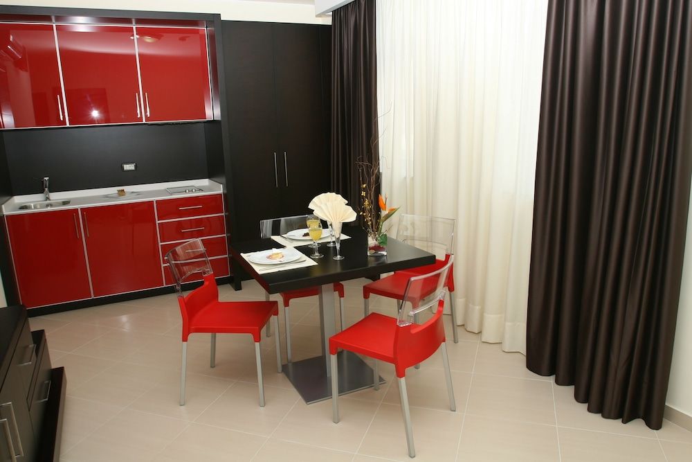 Rama Palace Hotel Family Room 3