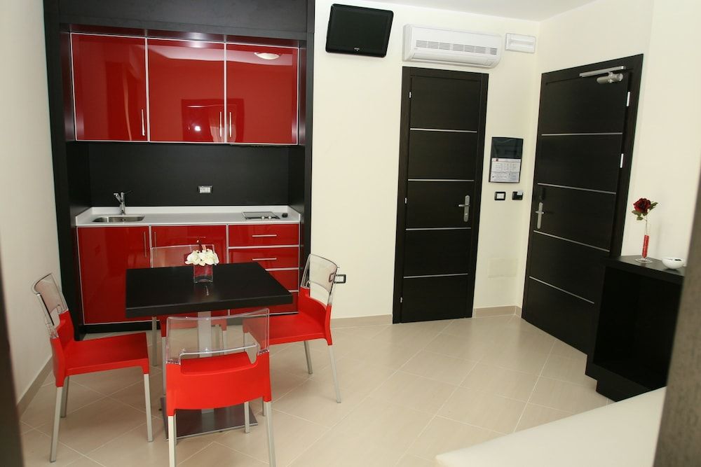 Rama Palace Hotel Family Room 4