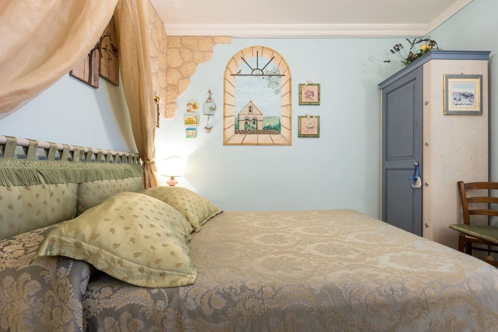 B&B A Casa delle Fate Double Room, Ensuite 4