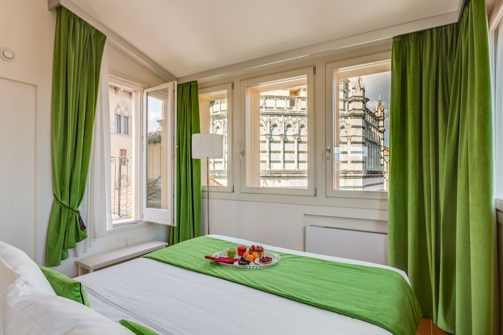 Battistero Residenza d'Epoca King Deluxe Suite 2