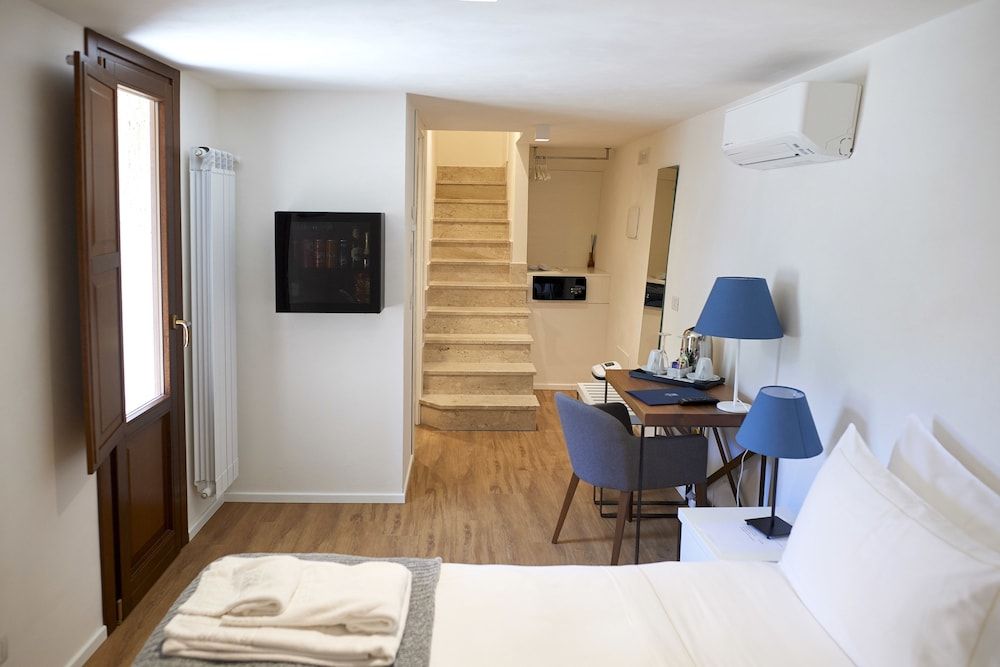 Hotel Sopra Le Mura Classic Double Room, Sea View 2