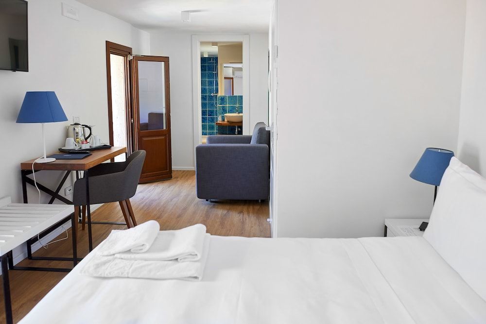 Hotel Sopra Le Mura Superior Double Room, Sea View 4