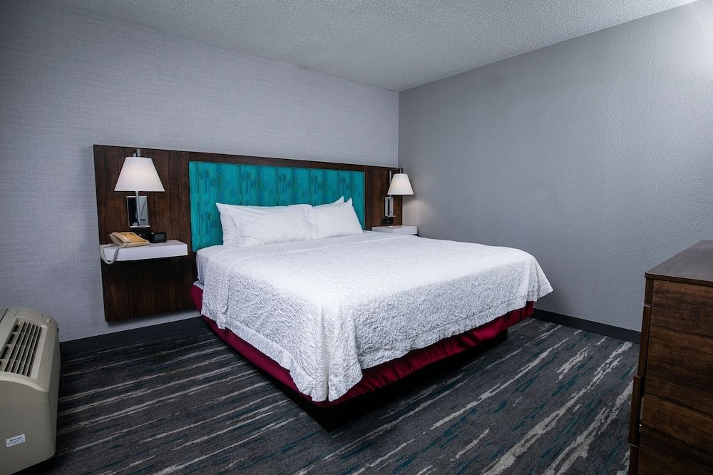 Suite, 1 King Bed, Non Smoking