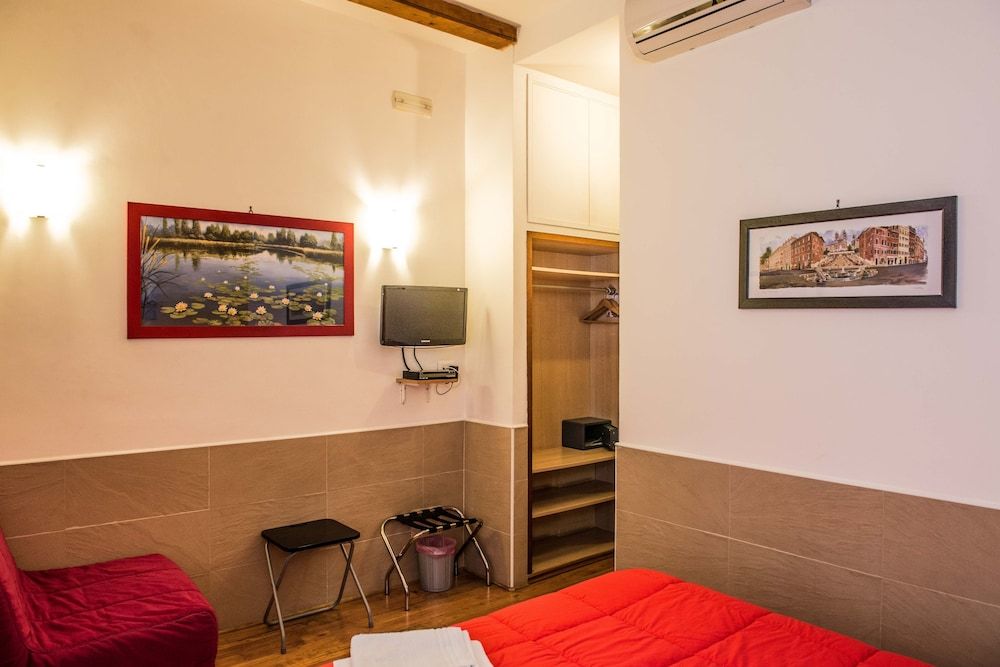 San Peter Rome B&B Classic Double Room 9