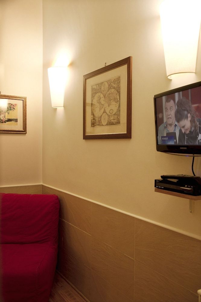 San Peter Rome B&B Classic Double Room 10