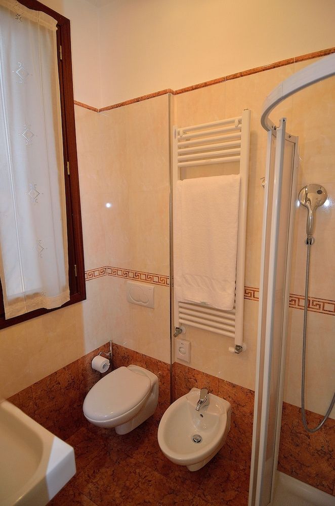 Hotel Da Bruno Double or Twin Room 8