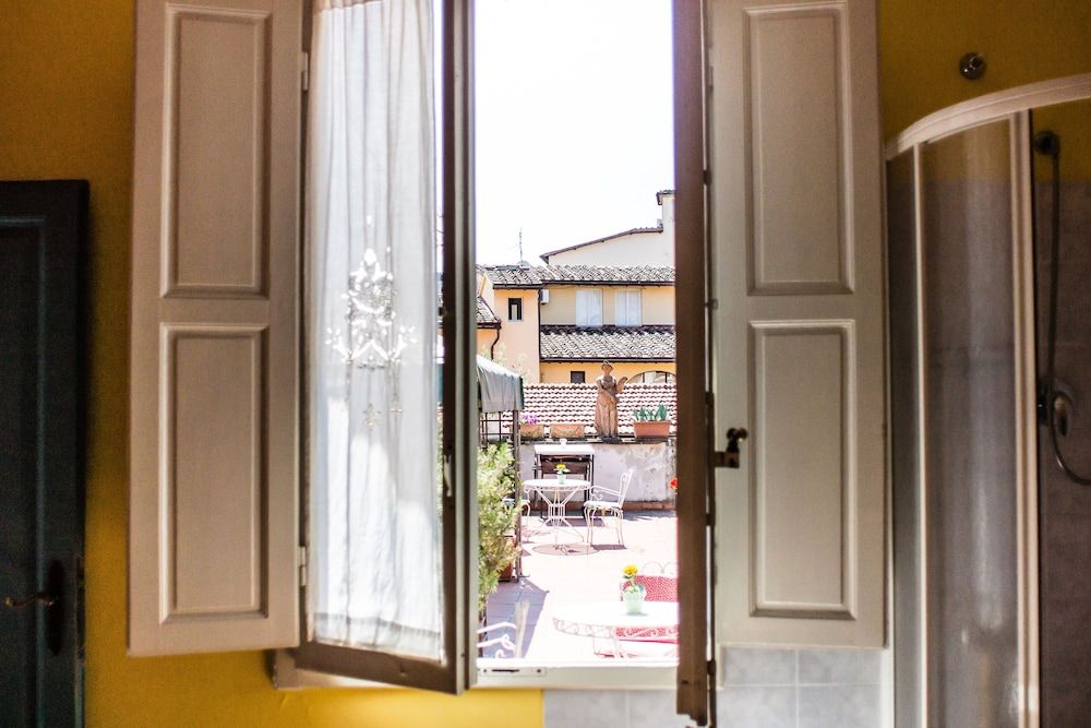 Il Bargellino Basic Double with shower in room - shared WC 6