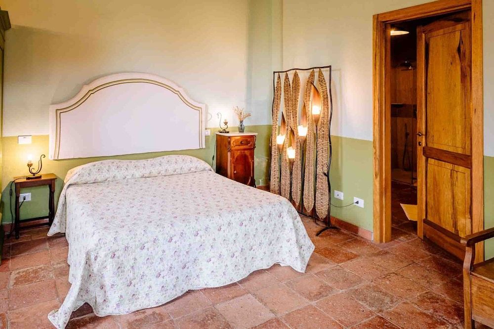 Deluxe Triple Room, Garden View