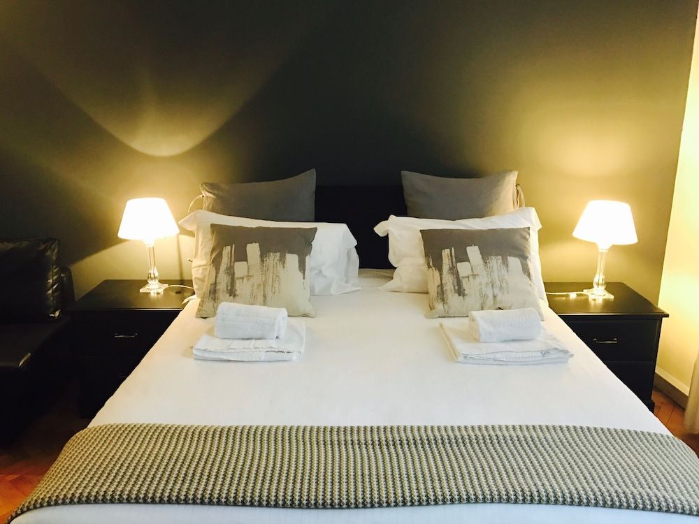 undefined B&B Experience 8