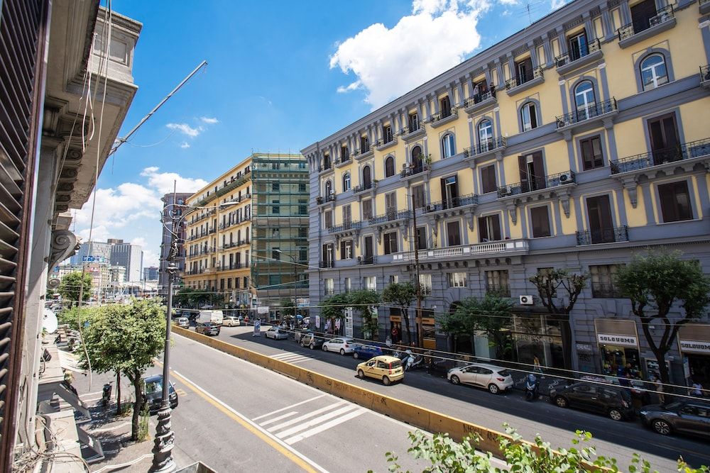 undefined Napoli's Gold Hotel 2