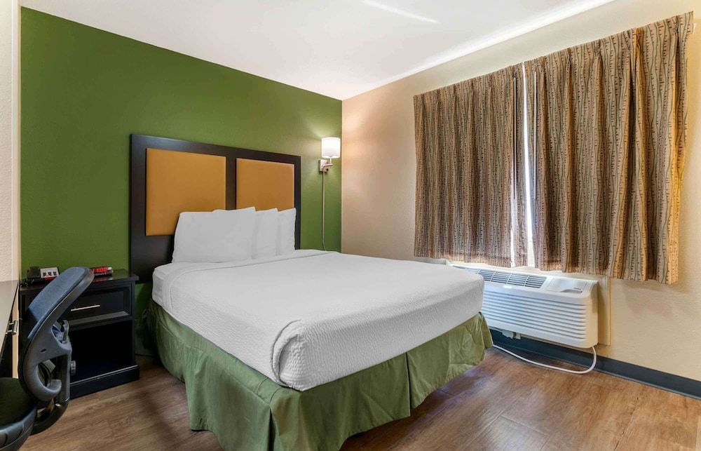 Extended Stay America Select Suites St Louis Earth City Studio, 1 Queen Bed, Non Smoking