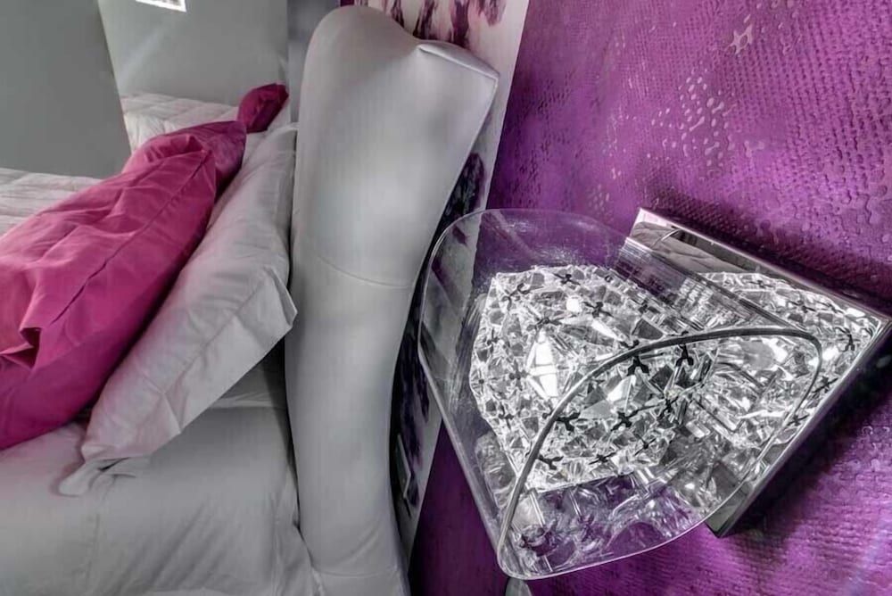 B&B Marco Polo Luxury Room 5