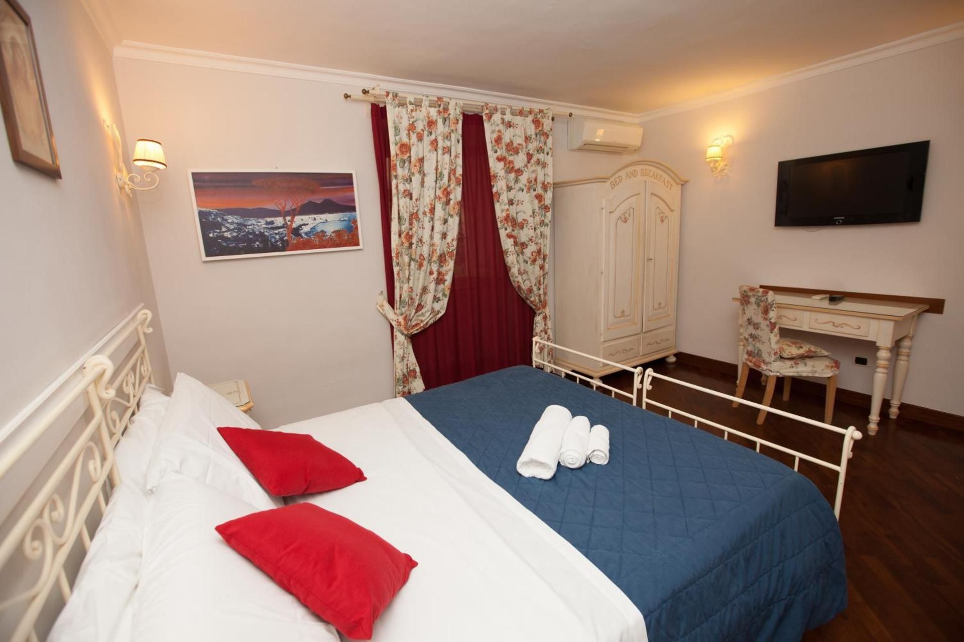 Hotel Ausonia Single Room 2