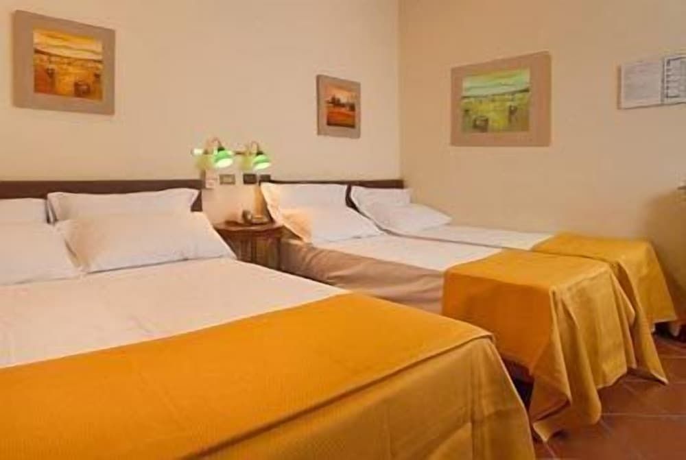 undefined Toledo Hotel 5