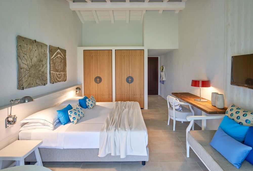 Deluxe Double Room, Partial Sea View