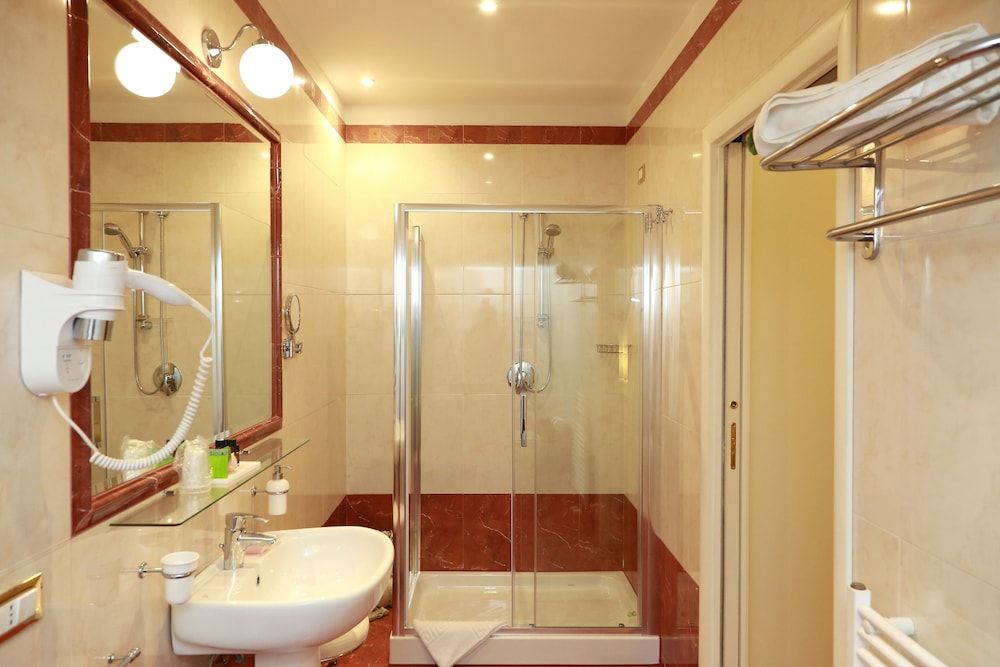 Residenza Gens Julia Triple Room 8