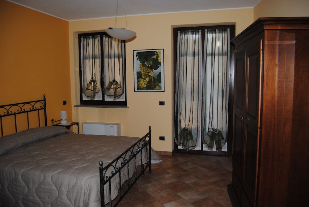 Deluxe Apartment, 1 Bedroom, Kitchenette, Hill View