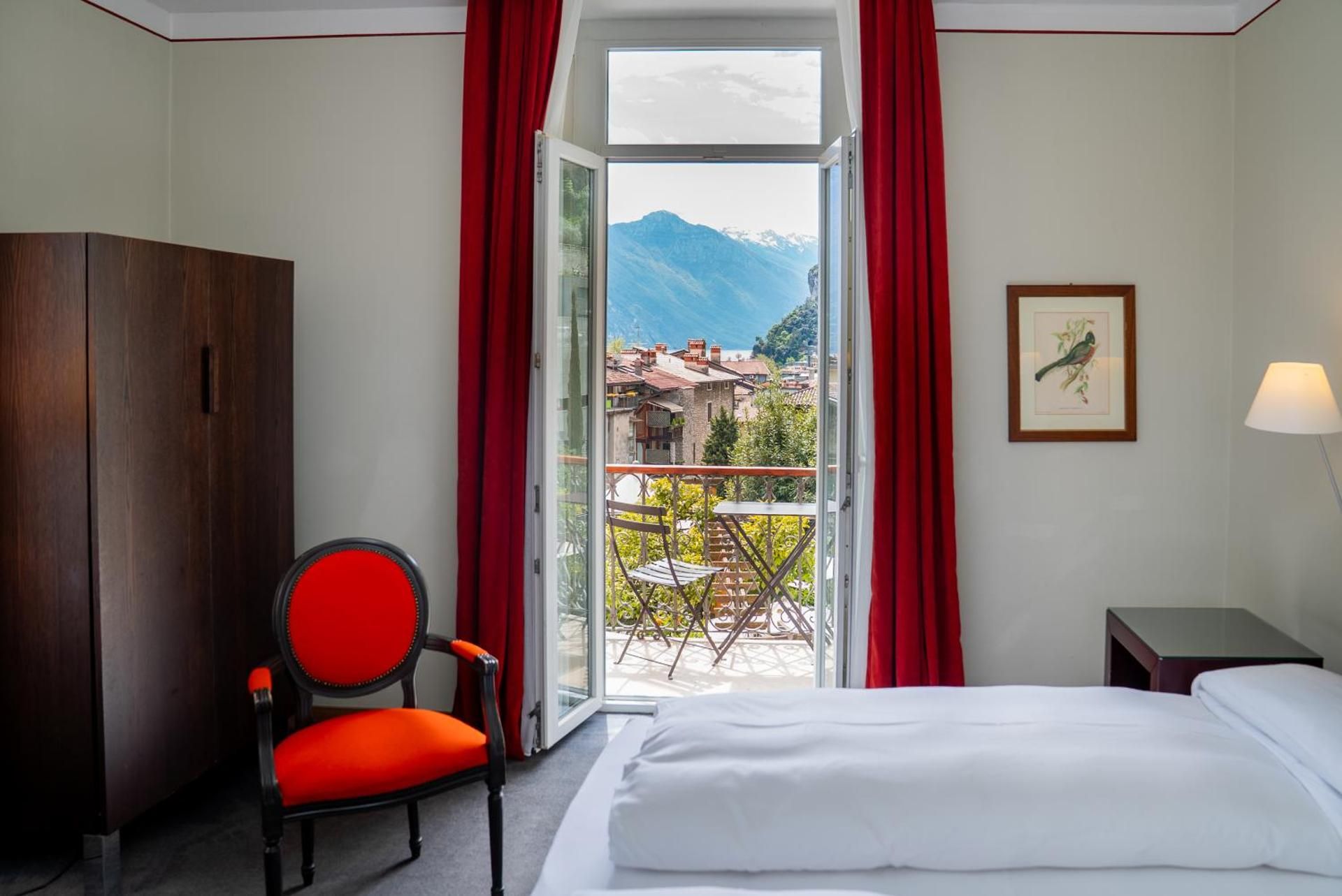 Prestige Double Room with Balcony and Lake View