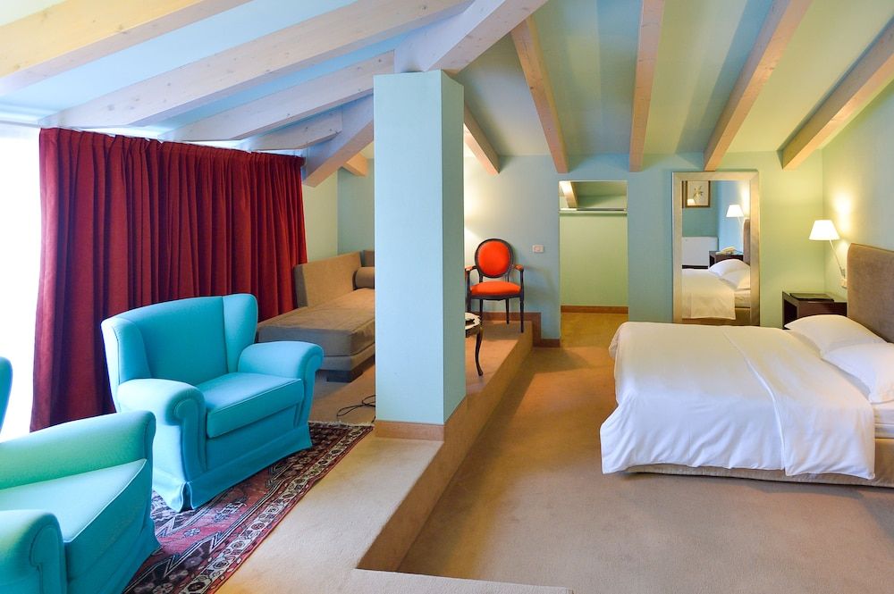 Junior Suite, Lake View