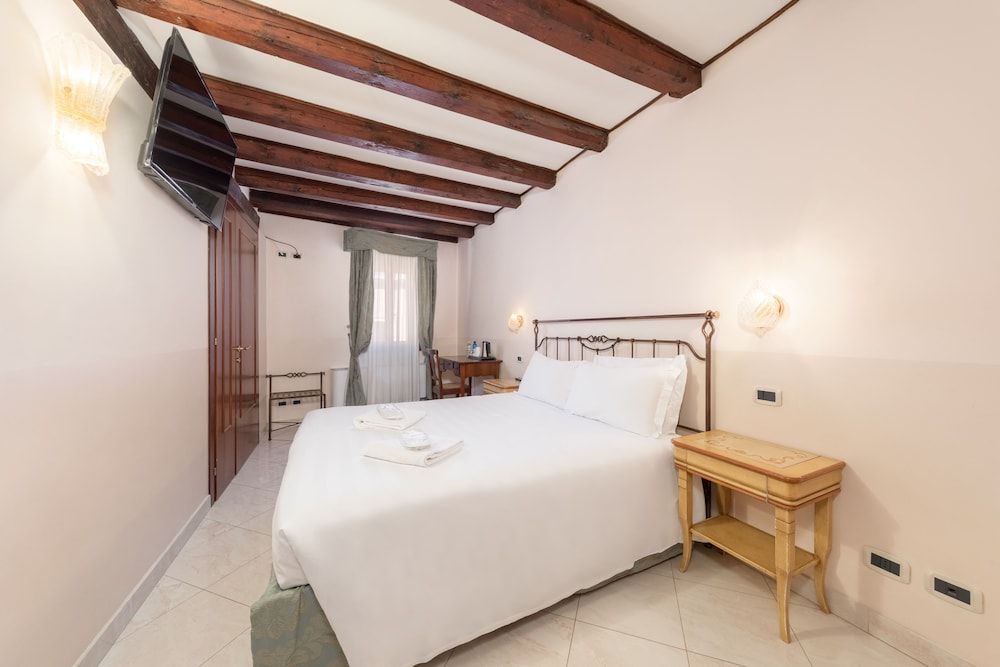La Locandiera Superior Double or Twin Room 7