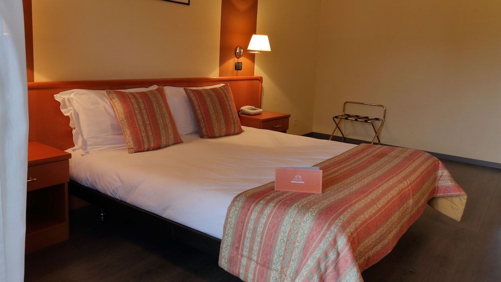 Hotel Romanisio Comfort Double Room, Terrace 5